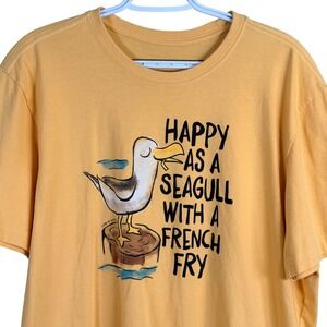 Life is Good Crusher Tee "Happy As A Seagulll w/ a French Fry" Mens L Yellow